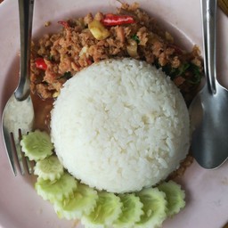 กะเพราหมูสับ