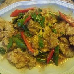 ผัดพริกเผาหมูชิ้น