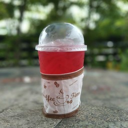 น้ำแดงโซดา