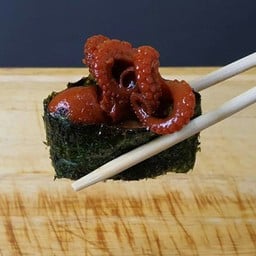 ซูชิ หมึกทาโกะ