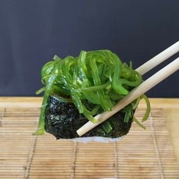 ซูชิ ยำสาหร่าย