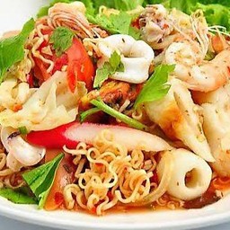 ยำมาม่ารวมมิตร