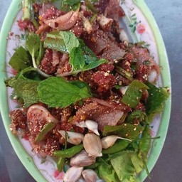 ก้อยเนื้อขม