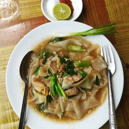 ราดหน้าหมู