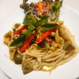 สปาเกตตี้แกงเขียวหวาน