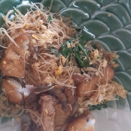 ผัดซีอิ๊วปลา