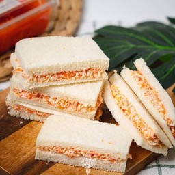 แซนด์วิชไส้ปูอัดไข่กุ้ง