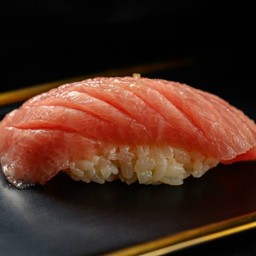 Otoro sushi ทูน่าส่วนท้องซูชิ