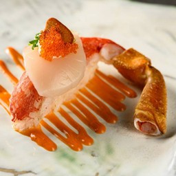 Zuwaii Hotate sushi ขาปูชูไวหอยเชลล์ซูชิ