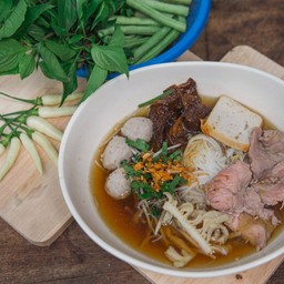 ก๋วยเตี๋ยวเนื้อ