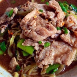 ก๋วยเตี๋ยว-สุกี้...นายน้อย หน้าร้าน ราชาแก๊สปากช่อง