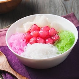 ซาหริ่ม ทับทิม มะพร้าว