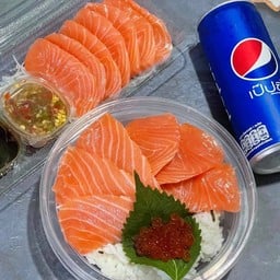 Salmon lkura mini don +Salmon Sashimi 130g
