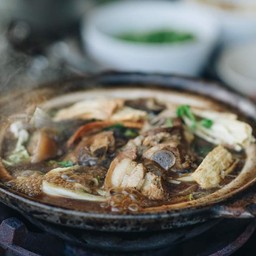 บะกุ๊ดเต๋หมู (กลาง)