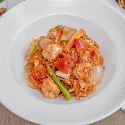 สปาเก็ตตี้กุ้งผัดซอสมะเขือเทศ delivery = 179.-