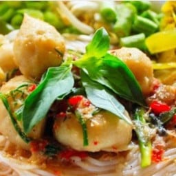 ครัวคุณวี ขนมจีนรสเด็ด