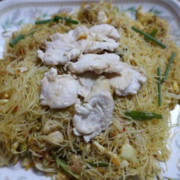 ผัดหมี่สิงคโปร์   ไก่