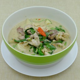แกงเขียวหวานไก่บ้าน