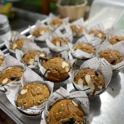 ร้านขนมบ้านปลาวาฬ