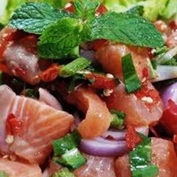 ยำแซลมอล+ไข่แดง