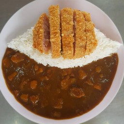 ข้าวแกงกะหรี่ญี่ปุ่น หมูทอดเกร็ดขนมปัง