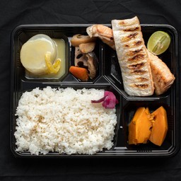 SALMON  HARASU YAKI  SET