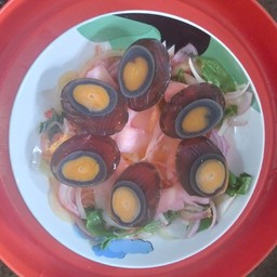 ยำไข่เยี่ยวม้า