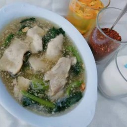 ราดหน้าหมูหมัก เส้นใหญ่