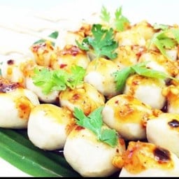 ลูกชิ้นปิ้งเตาถ่านแม่ไก่ สาขา1