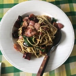 สปาเก็ตตี้ เบค่อน 