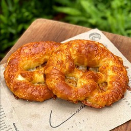Cheese Brezel