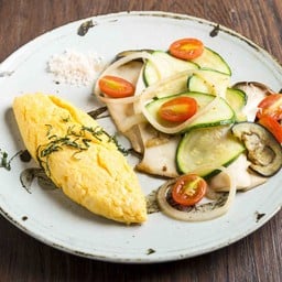 CHEESE OMELETTE