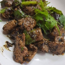 ตับหมูเจผัดพริกไทยดำ