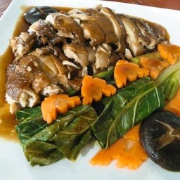 ไก่อบยอดผัก