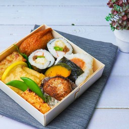 F ชุดกล่องโอนิกิริโทฟุ