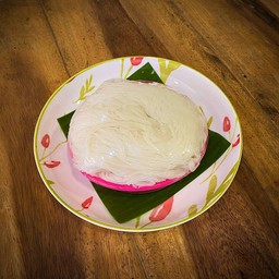 เส้นขนมจีน ตะกร้า