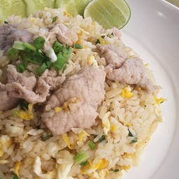 ข้าวผัดหมูหมัก