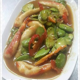 กุ้งผัดกะปิสะตอเจ