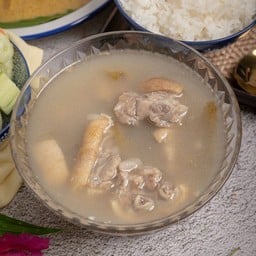 ต้มใบชะมวงซี่โครงอ่อน