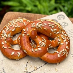 Sunflower Brezel