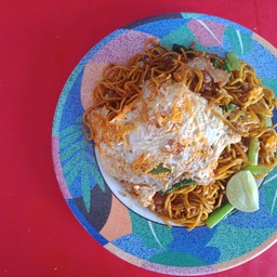 ร้านป้าสาวก๋วยเตี๋ยวตามสั่ง