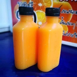 น้องรุ้ง น้ำส้มคั้น