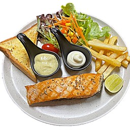 สเต็กปลาแซลมอน / ส้มตำไทย