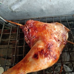 น่องสะโพกไก่ย่าง