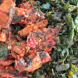 ปลาดุกทอดกรอบผัดพริกแกง