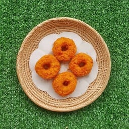 เจเจชีสบอลและลูกชิ้นทอด