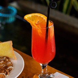 น้ำพั้นซ์