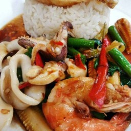 ครัวลุงอ้วนอาหารตามสั่ง&ก๋วยจั๊บอุบล
