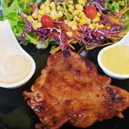 สลัดไก่สไปซี่