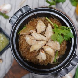 เนื้อปูอบวุ้นเส้น